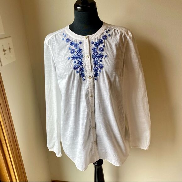 EDDIE BAUER White Button Down Top Shirt Blue Embroidered Floral Cotton - Picture 2 of 12